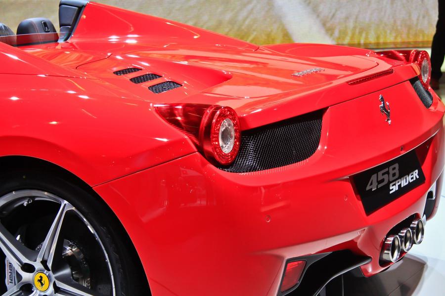  Ferrari 458 Spider 2012 года  (фото 134 из 136)